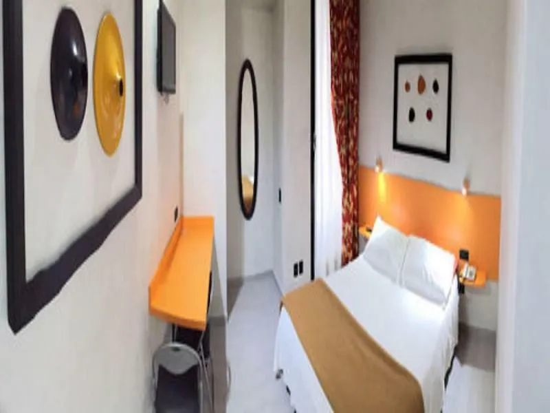 Hotel 38 Mediolan 3*,